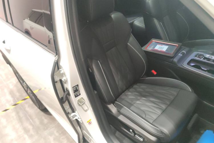 Used GAC Trumpchi GS8 2022 Linghang Series 2.0 TGDI Two-Wheel-Drive Luxury Smart Connectivity Version (7 Seats)