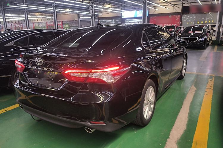 Used Toyota Camry 2021 2.0G Luxury Edition Rear Right 45 Deg