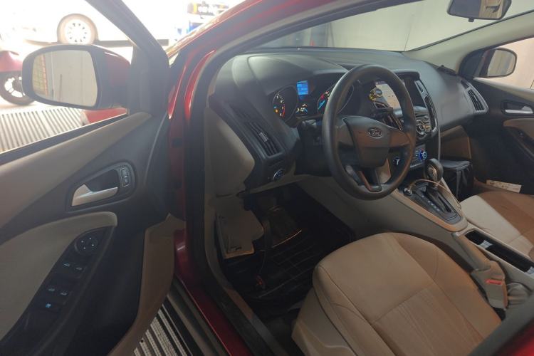 Used Ford Focus 2017 Sedan 1.6L Automatic Comfort Plus SmartDrive Edition
