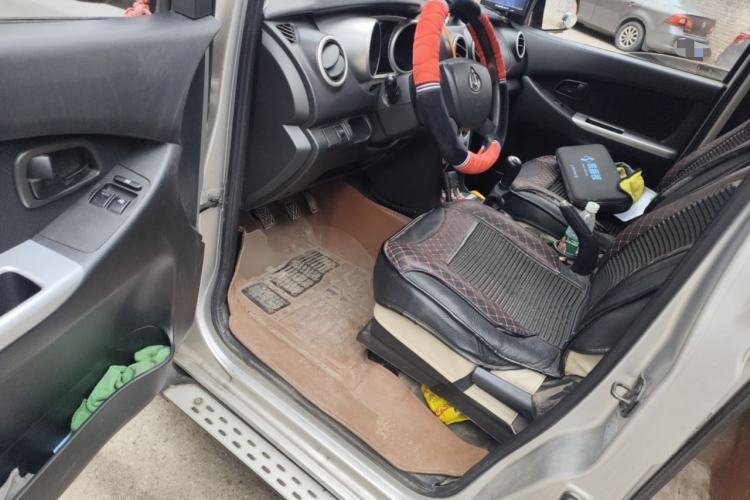 Used CHANGAN KAICHENG Ounuo S 2014 1.3L Happiness Model
