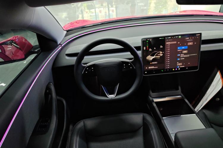 Used Tesla Model 3 2025 Rear-Wheel-Drive Version
