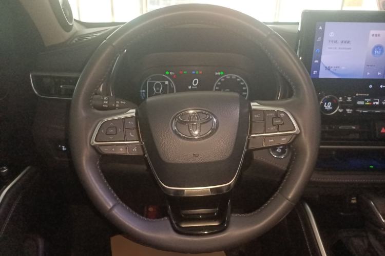 Used Toyota Highlander 2023 2.5L Smart Electric Hybrid Dual-Motor All-Wheel-Drive Supreme Edition – 7 Seats
