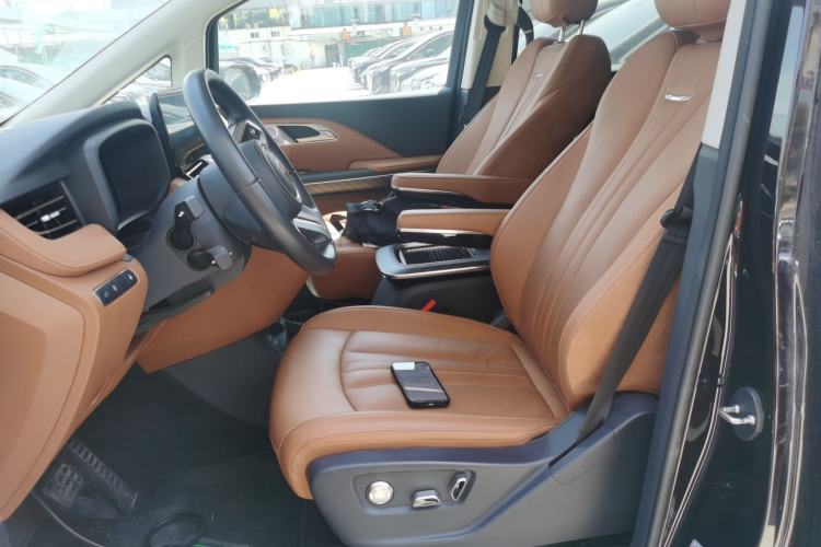 Used Hongqi HQ9 PHEV 2024 2.0T Four-Wheel Drive Business Edition
