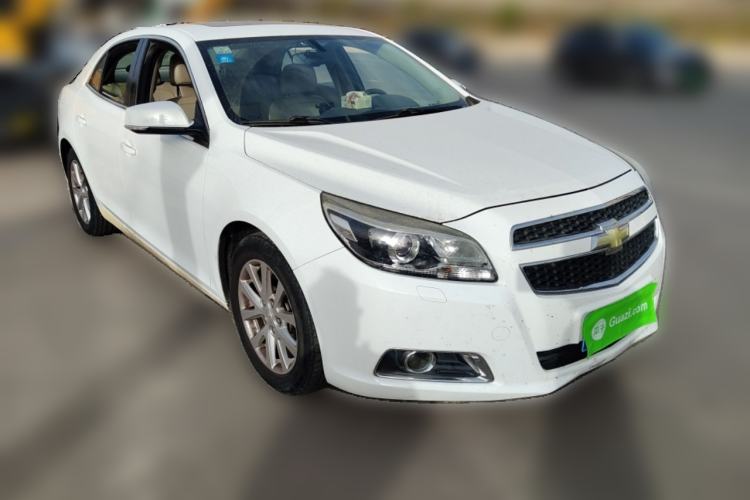 Used Chevrolet Malibu 2014 2.4L Automatic Luxury Edition Front Right 45 Deg