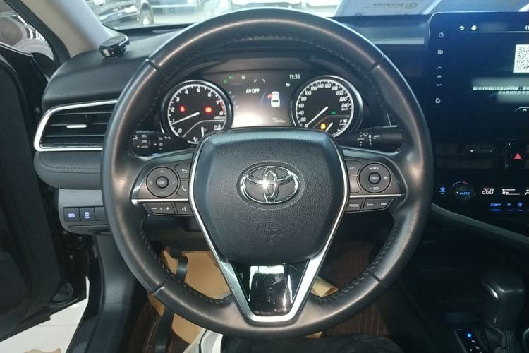 Used Toyota Camry 2023 2.0G Luxury Edition