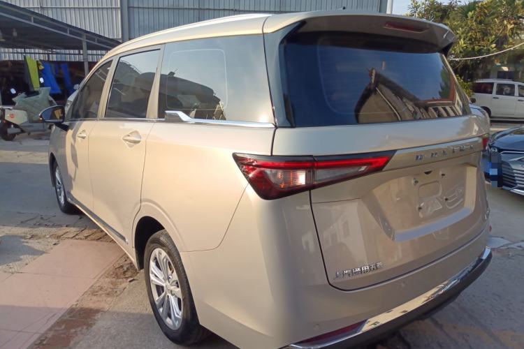 Used Wuling Jiachen 2022 1.5L Manual Comfort Edition