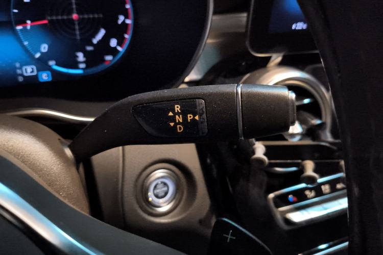 Used Mercedes-Benz GLC 2021 GLC 260 L 4MATIC Dynamic Edition Gear Lever