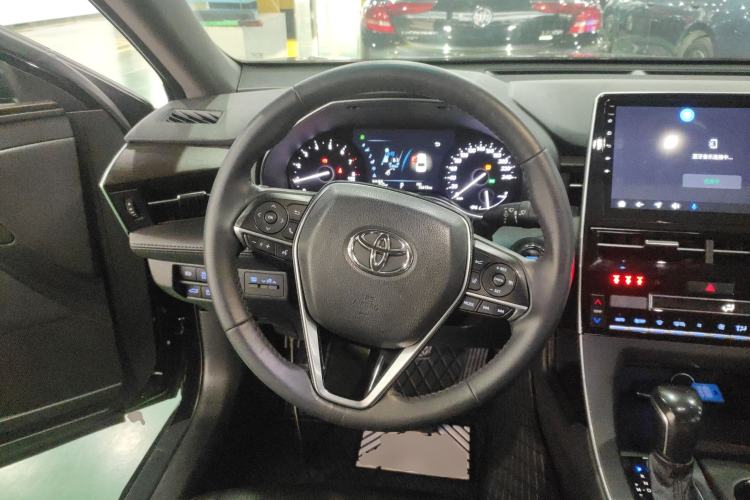 Used Toyota Avalon 2019 2.0L Luxury Edition China VI Standard Steering Wheel