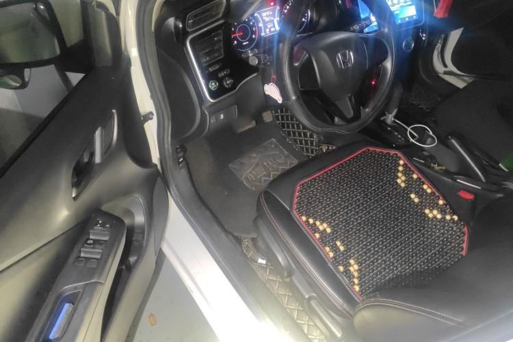 Used Honda Gienia 2017 1.5L CVT Comfort Version Driver Seat