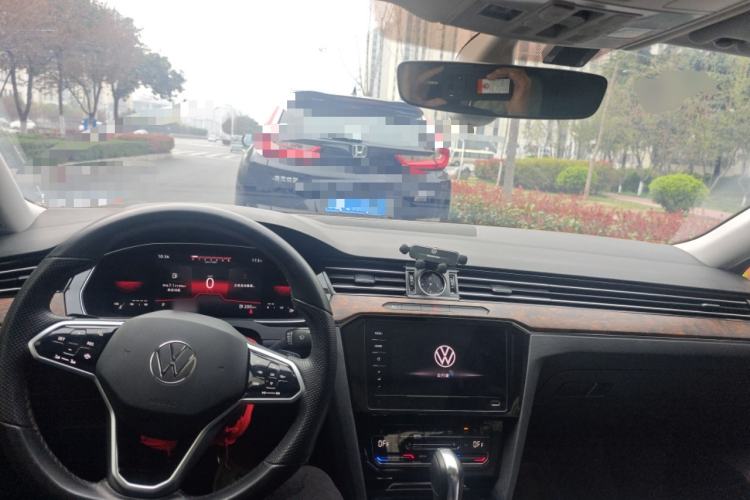 Used Volkswagen Magotan 2023 2 Million Units Limited Edition 330TSI DSG Leading Version Center Console