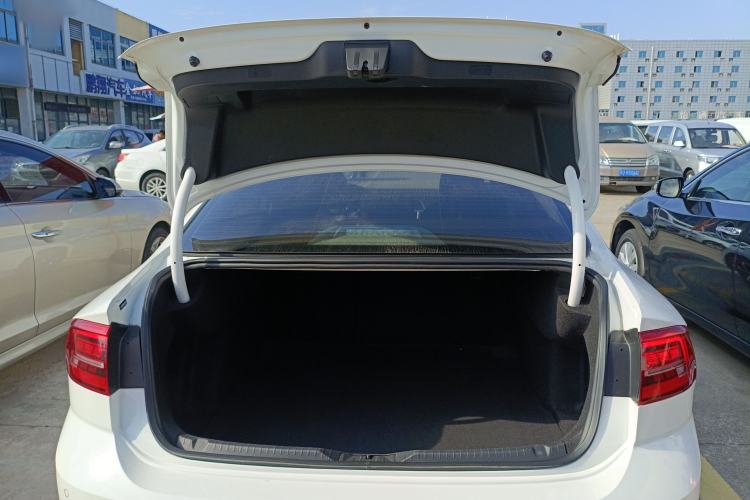 Used Volkswagen Lamando 2021 230TSI DSG Fashion Edition
