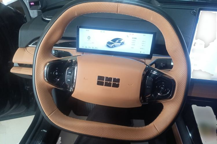 Used Geely Galaxy 8 2025 130km EM-P Starship Edition
