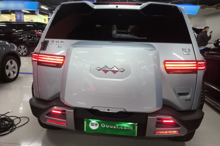 Used Formula Leopard Titanium 3 2025 501KM All-Wheel Drive Intelligent Driving Ultra Version Rear