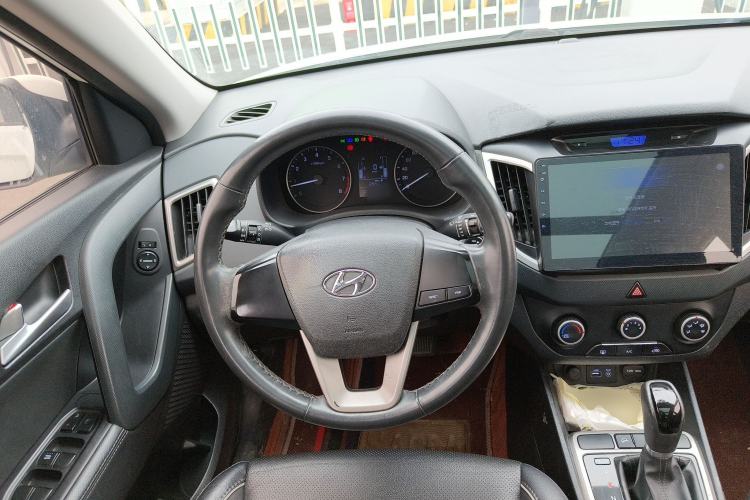 Used Hyundai ix25 2015 1.6L Automatic Two-Wheel Drive Smart GLS Trim
