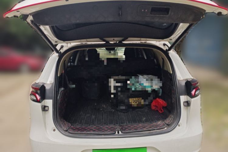 Used BYD Tang 2018 2.0T Automatic SmartConnect Prestige 7-Seater China V Standard Trunk