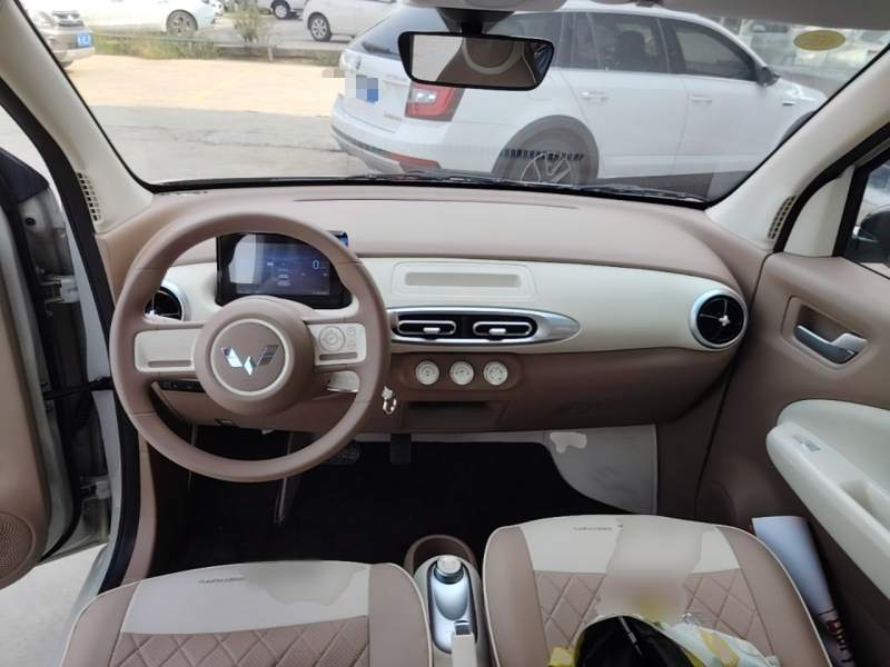 Used Wuling Hongguang MINIEV 2025 Four-Door Version Advanced Edition — 9