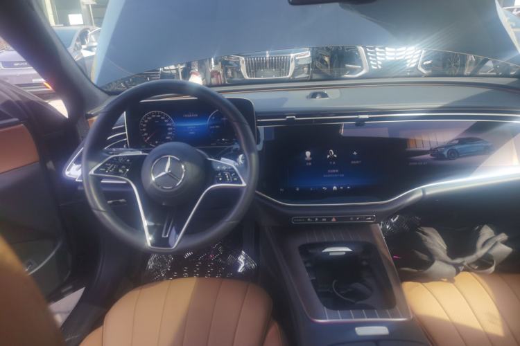 Used Mercedes-Benz E-Class New Energy 2024 E 350 e L Plug-in Hybrid Sedan Steering Wheel