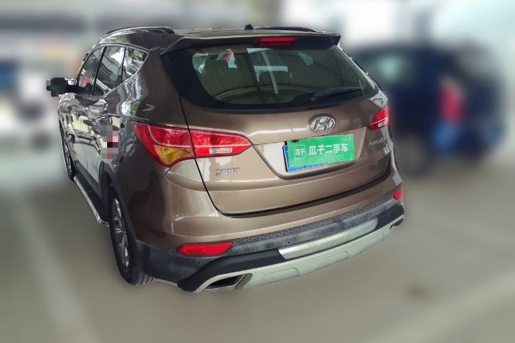 Used Hyundai Santa Fe 2013 2.4L Automatic Two-Wheel Drive Smart Version Rear Left 45 Deg