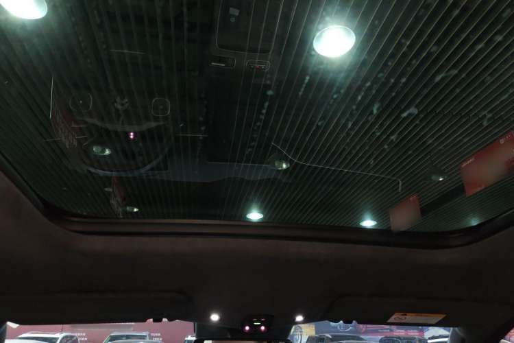 Used Nio ES8 2023 75 kWh Executive Edition
