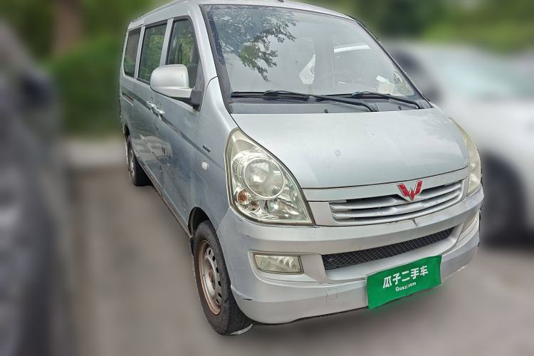 Used Wuling Rongguang 2014 1.5L S Base Version
