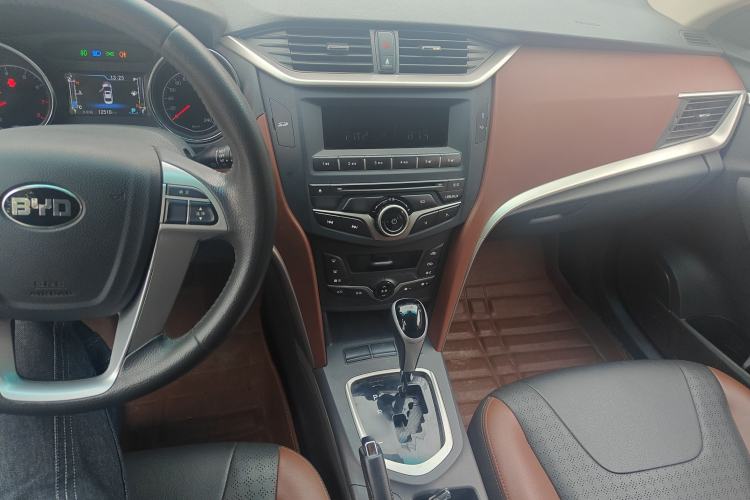 Used BYD G5 2014 1.5TID Automatic Luxury Version

