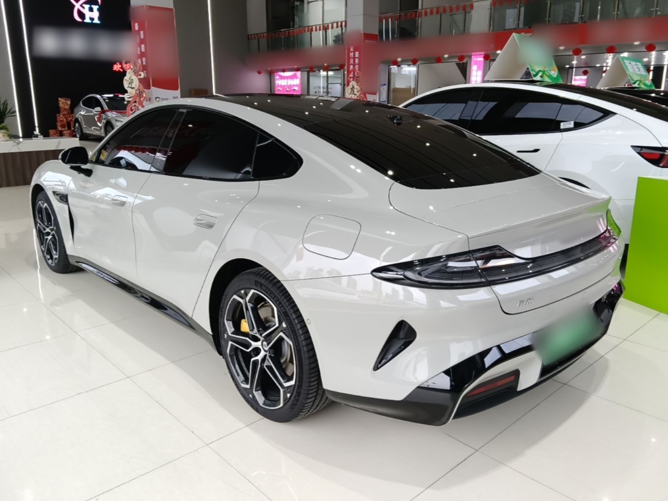 Xiaomi Auto SU7 2024 Rear-Drive Ultra-Long Range Advanced Pro-Level Intelligent Driving Version — снимка 4