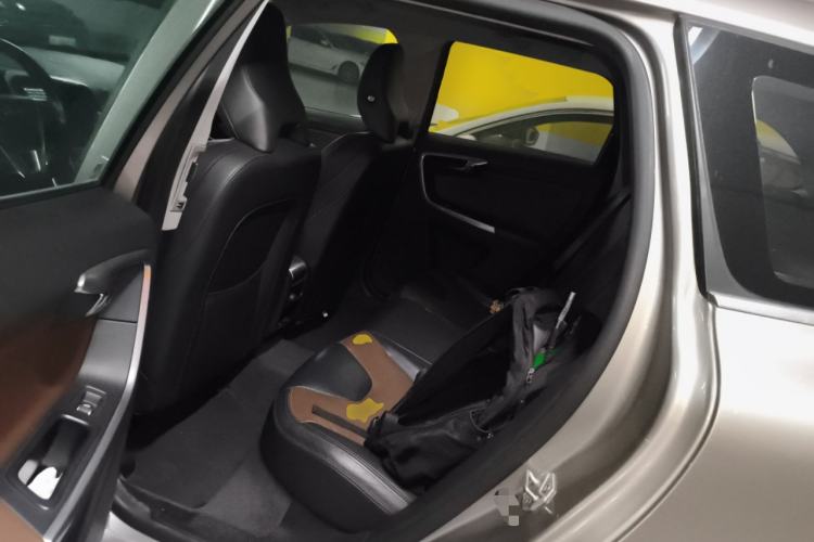 Used Volvo XC60 2015 T5 AWD Zhiyuan Edition
