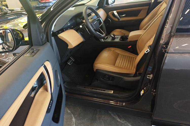 Used Land Rover Discovery Sport 2024 Luxury Custom Edition Driver Seat