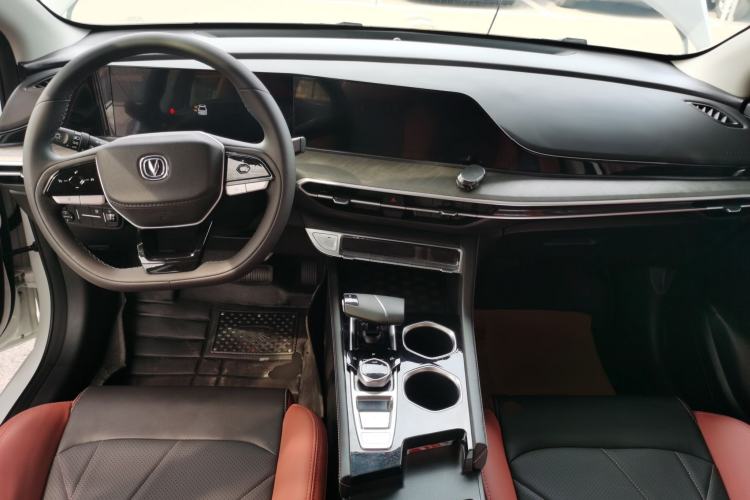 Used CHANGAN Eado 2023 Changan Edition PLUS Blue Whale NE 1.4T GDI DCT Prestige Version