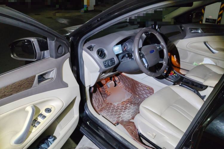 Used Ford Mondeo 2011 2.0L GTDi 200 Fashion Edition Driver Seat