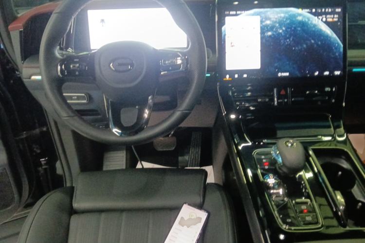 Used GAC Trumpchi M8 2024 Zongshi Series 400T Ultimate Edition Center Console