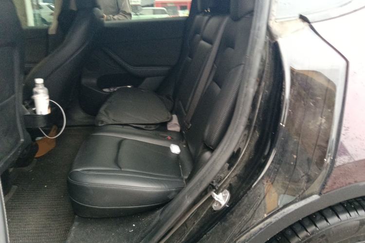 Used Tesla Model Y 2023 Rear-Wheel-Drive Version Left Rear Seat