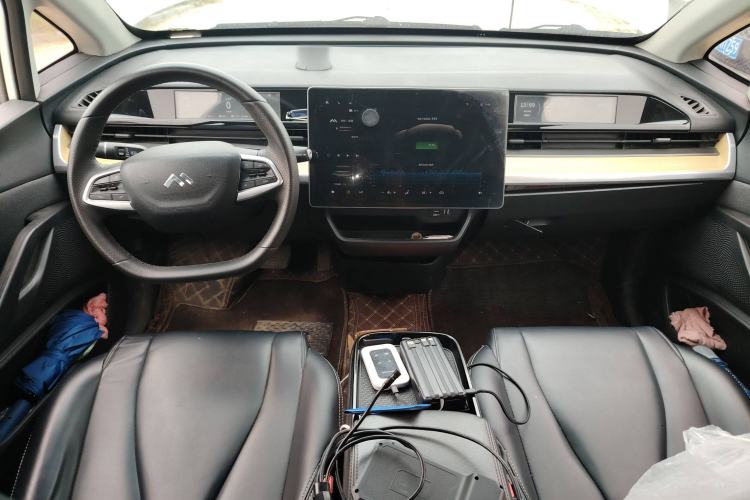 Used Morden Modern in 2022 610 km Fashion Edition