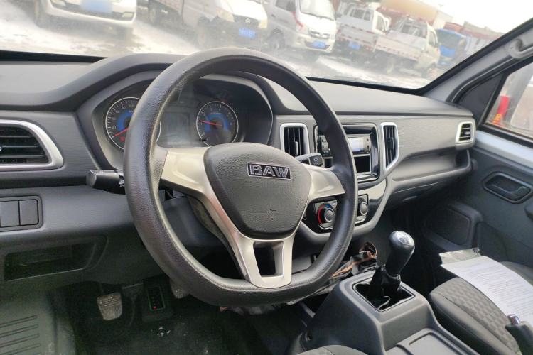 Used BAW Whale Card T7 2022 1.6L Manual Comfort Version Single Row Long Wheelbase LQ475QMB
