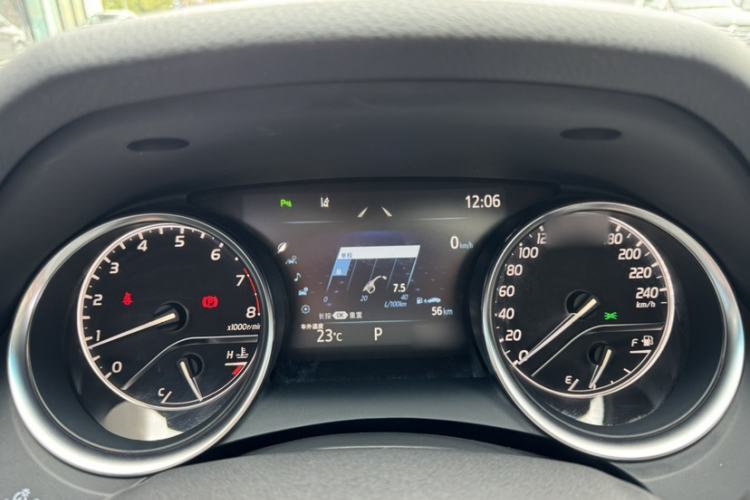 Used Toyota Camry 2019 Revised Version 2.0G Luxury Edition
