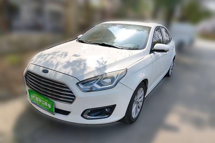 Used Ford Escort 2015 1.5L Automatic Fashion Model