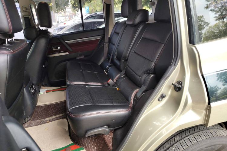 Used Mitsubishi Pajero 2016 3.0L Automatic Standard Version China V Standard
