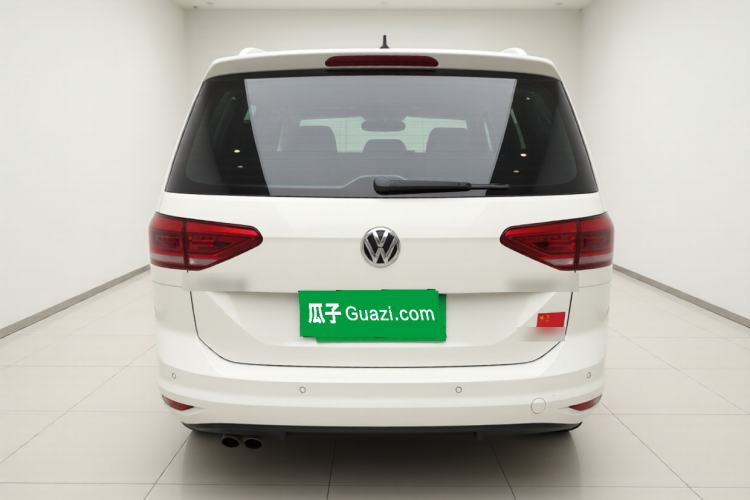 Used Volkswagen Touran 2016 Volkswagen Touran L 280TSI DSG Comfort Edition Exterior 4