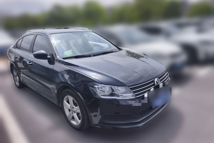 Used Volkswagen Lavida 2017 1.6L Automatic Fashion Edition
