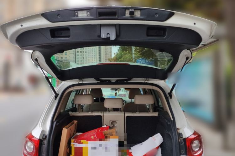 Used Volkswagen Tiguan 2012 1.8TSI Automatic Two-Wheel Drive Trend Edition Trunk