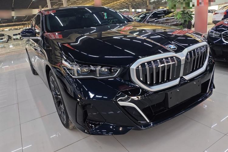 Used BMW 5 Series 2024 530Li Luxury Edition M Sport Package