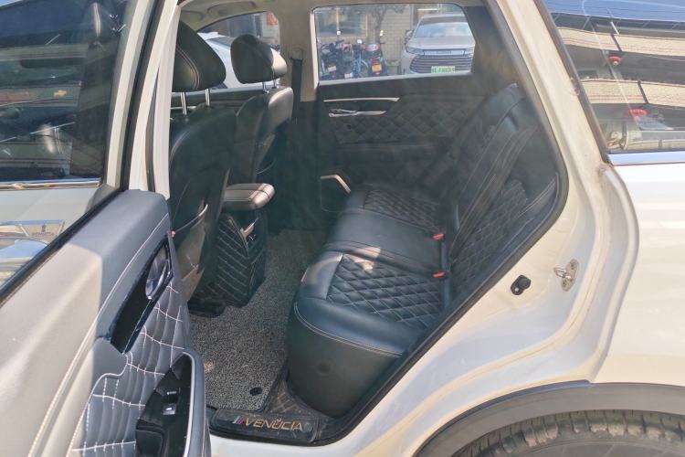 Used Venucia Star 2020 260T Automatic 48V Mild Hybrid Turbocharged Starry Edition