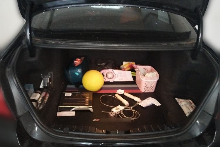 Used BMW 5 Series 2014 520Li Elegant Model
