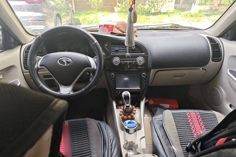 Used Soueast V3 Lingyue 2014 1.5L Manual Entry-Level Version