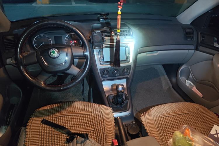 Used Skoda Octavia 2012 1.6L Manual Yijun Edition
