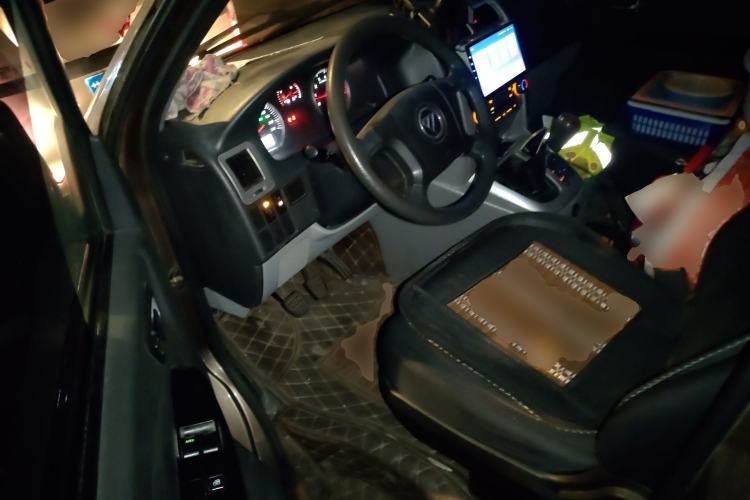 Used Foton Scenic G5 2019 2.0L Restyled New Express 6-Seater Multi-Purpose Passenger Vehicle 1TZ Driver Seat