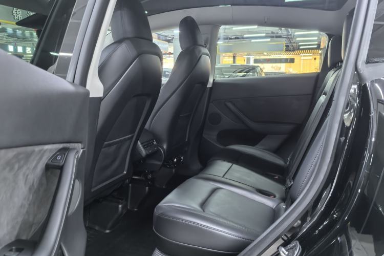 Used Tesla Model Y 2023 Rear-Wheel-Drive Version