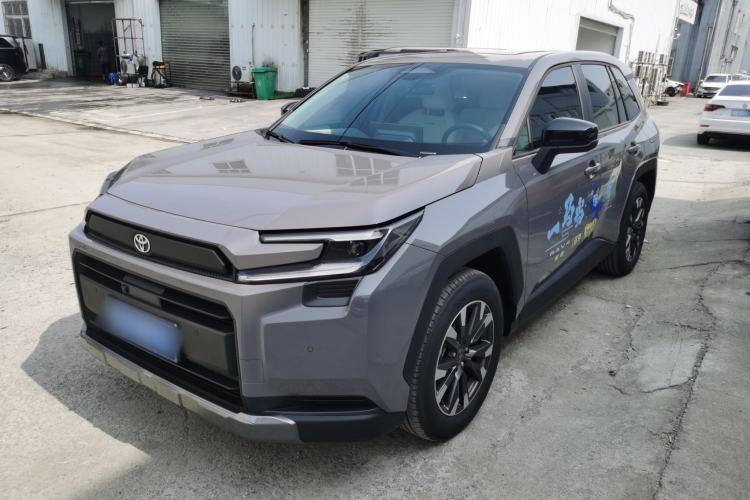 Used Toyota RAV4 2026 Model Dual-Engine 2.0L Two-Wheel Drive Luxury Edition