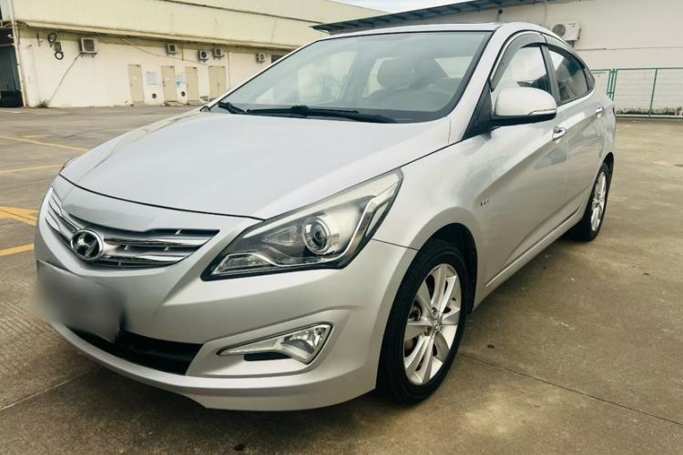 Used Hyundai Verna (older generation) 2014 1.4L Manual Top-Tier Model TOP

