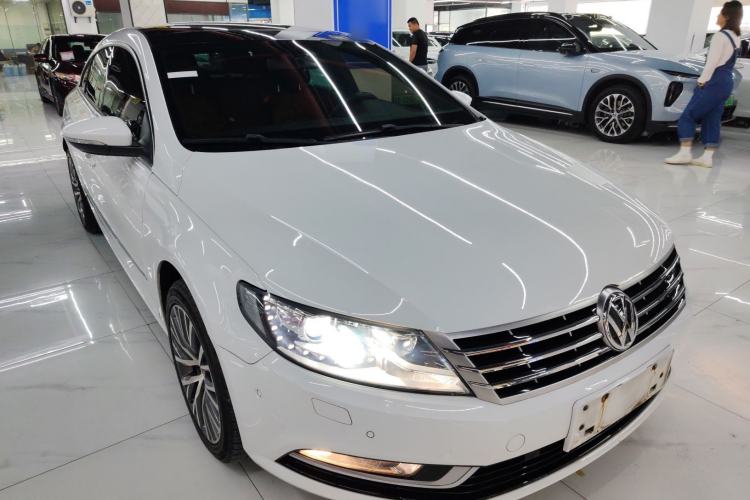 Used Volkswagen FAW-Volkswagen CC 2016 1.8TSI Luxury Model Front Right 45 Deg